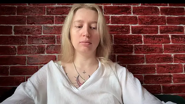 CitrusBlissss online show from 10/31/25, 02:41