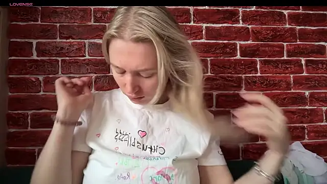 CitrusBlissss online show from 11/06/25, 02:59