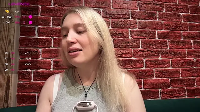 CitrusBlissss online show from 11/23/25, 02:38