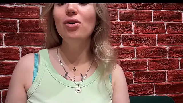 CitrusBlissss online show from 10/20/25, 02:17