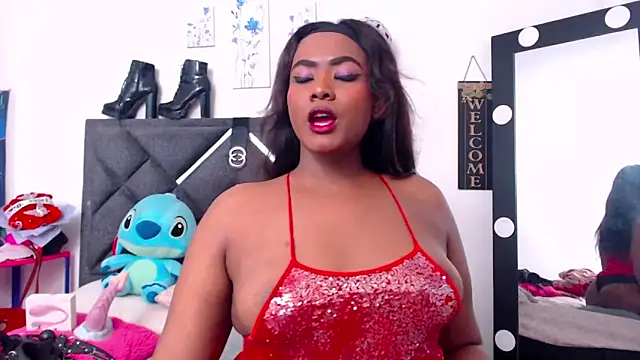 Snapshot of NatashaBella chatting on 10/15/25, 06:16 NatashaBella online show from 10/15/25, 06:16