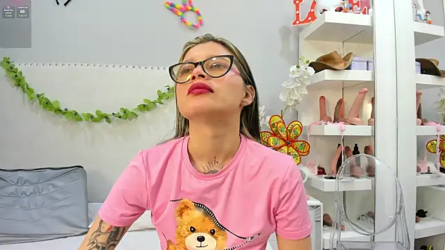 KoraSweett online show from 10/08/25, 07:36