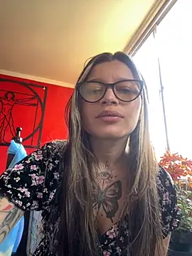 KoraSweett online show from 11/29/25, 03:34