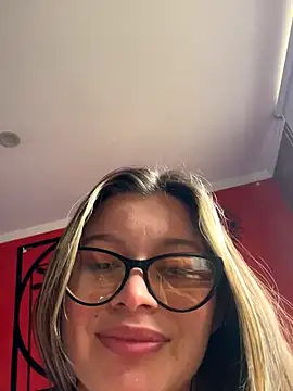 KoraSweett online show from 12/05/25, 06:39