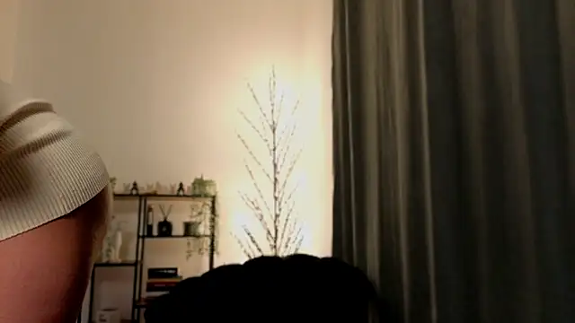 aerisblue online show from 12/01/25, 07:59