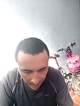 miroqui143 online show from 10/17/25, 08:10