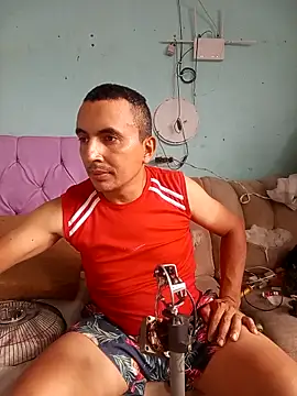 miroqui143 online show from 02/08/26, 03:21