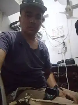 miroqui143 online show from 11/14/25, 02:21