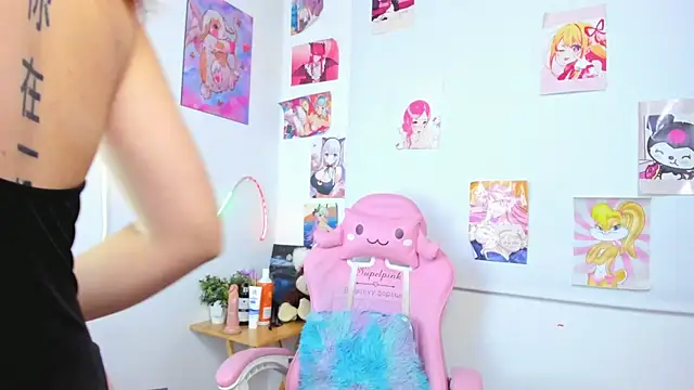 mahina01 online show from 10/20/25, 02:50