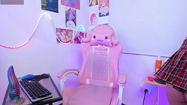 mahina01 online show from 11/19/25, 03:01