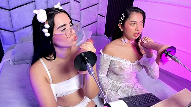 Snapshot of Amberashford chatting on 10/08/25, 04:25 Amberashford online show from 10/08/25, 04:25