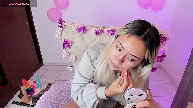 Snapshot of Nataliahenao69 chatting on 11/04/25, 03:05 Nataliahenao69 online show from 11/04/25, 03:05