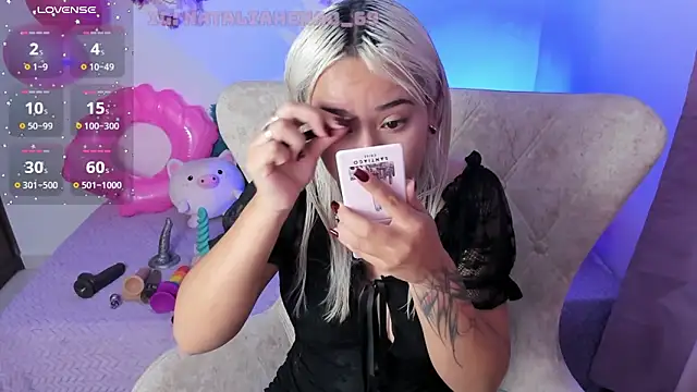 Nataliahenao69 online show from 03/09/26, 06:22