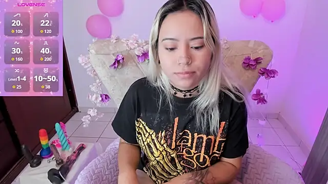 Snapshot of Nataliahenao69 chatting on 10/30/25, 03:31 Nataliahenao69 online show from 10/30/25, 03:31