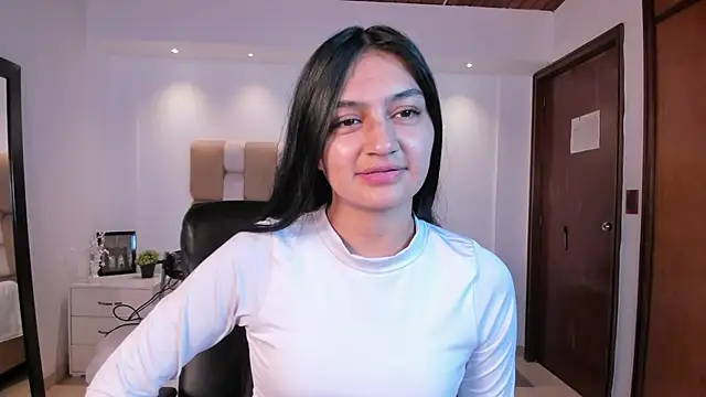 AidaJones online show from 10/10/25, 01:12