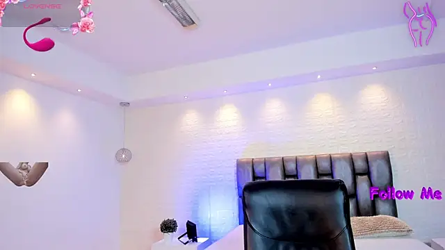 AidaJones online show from 04/11/26, 12:31