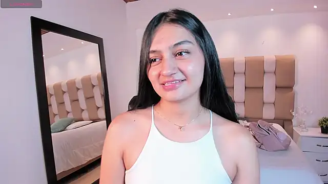 AidaJones online show from 10/18/25, 12:18