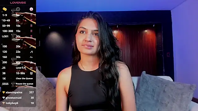 AidaJones online show from 10/01/25, 08:13