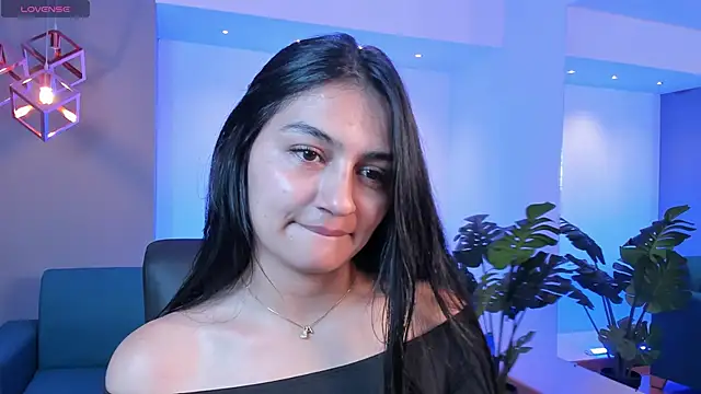 AidaJones online show from 10/23/25, 12:04