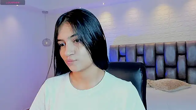 AidaJones online show from 04/10/26, 12:01