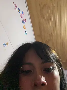 kiittyselenita online show from 04/05/26, 11:33