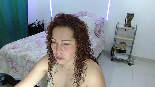 Yanis Ariel12 online show from 06/10/26, 03:19