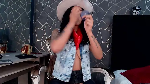 shanthal bllizz online show from 10/30/25, 03:16