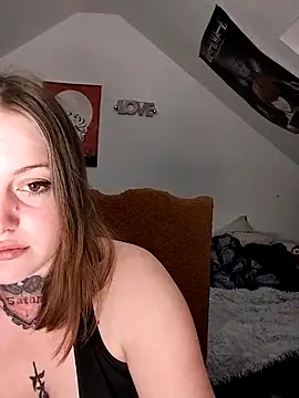 Amatrice X online show from 04/22/26, 10:16