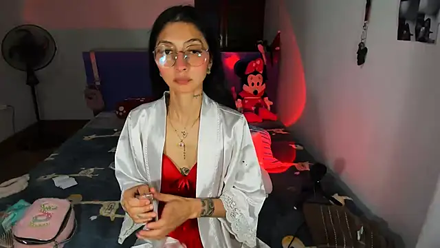 Anais lux online show from 06/13/26, 11:56