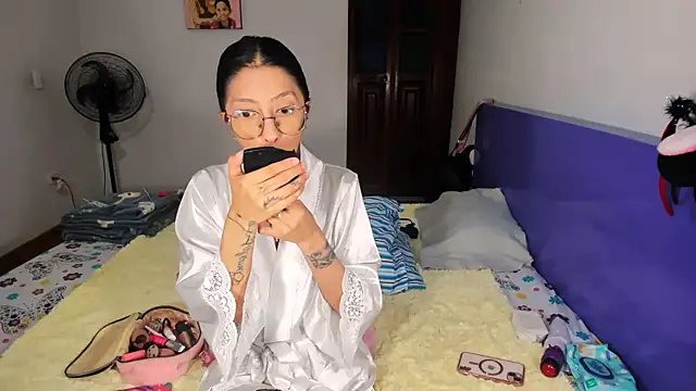 Anais lux online show from 04/08/26, 11:28