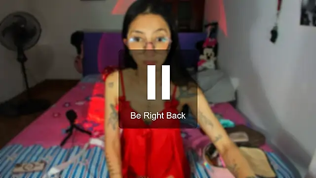 Snapshot of Anais_lux chatting on 06/02/26, 11:49 Anais lux online show from 06/02/26, 11:49