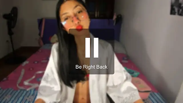 Snapshot of Anais_lux chatting on 05/19/26, 11:56 Anais lux online show from 05/19/26, 11:56