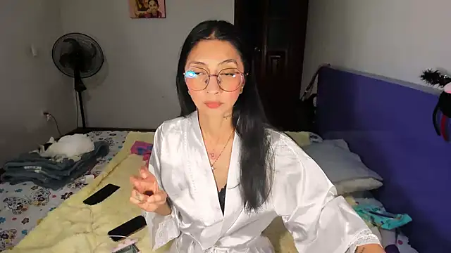 Anais lux online show from 04/10/26, 12:06