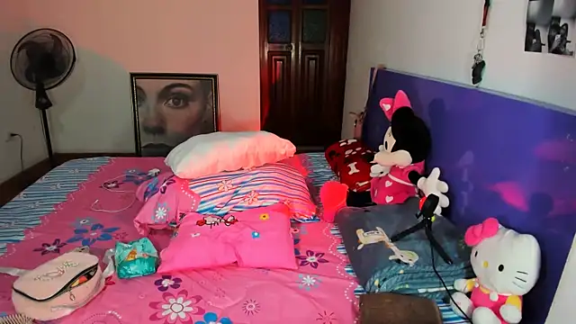 Anais lux online show from 06/15/26, 11:59