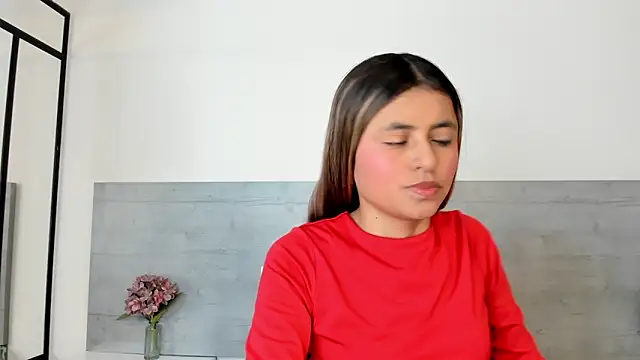 sunnyWhitee online show from 03/14/26, 07:09