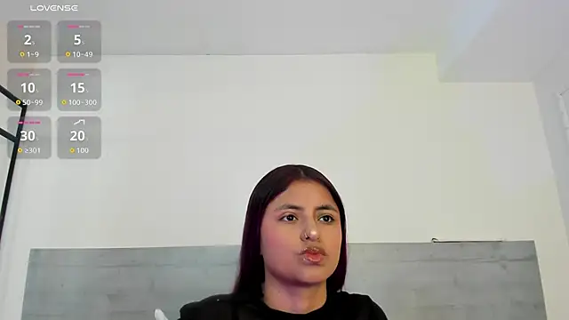 sunnyWhitee online show from 05/20/26, 07:11