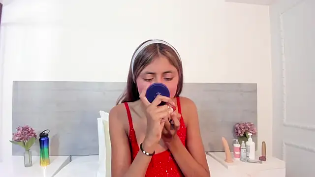 sunnyWhitee online show from 11/22/25, 07:35