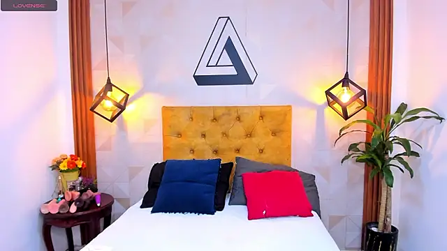 Snapshot of violet_sweet19 chatting on 02/09/26, 01:31 violet sweet19 online show from 02/09/26, 01:31