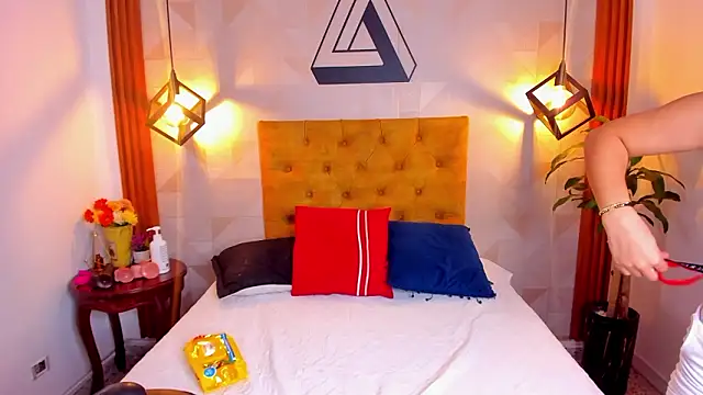 violet sweet19 online show from 03/10/26, 12:09