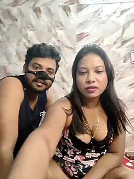 hornyzinia123 online show from 11/05/25, 04:04