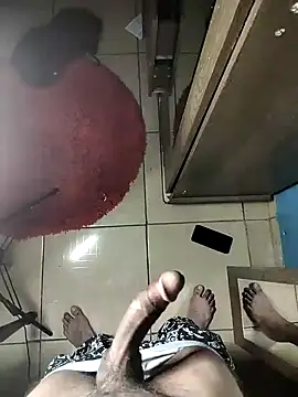 leonardo9348 online show from 11/15/25, 04:16