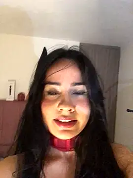 Snapshot of SelinaCatt_ chatting on 10/12/25, 11:28 SelinaCatt online show from 10/12/25, 11:28