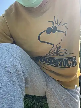 qaz23257 online show from 12/17/25, 01:32