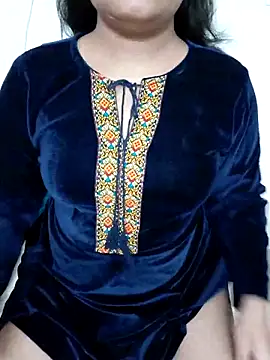 Aavya 007 online show from 10/28/25, 03:07