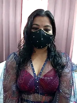 Snapshot of Aavya_007 chatting on 10/14/25, 04:24 Aavya 007 online show from 10/14/25, 04:24