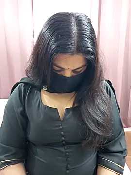 Snapshot of Aavya_007 chatting on 03/07/26, 11:49 Aavya 007 online show from 03/07/26, 11:49