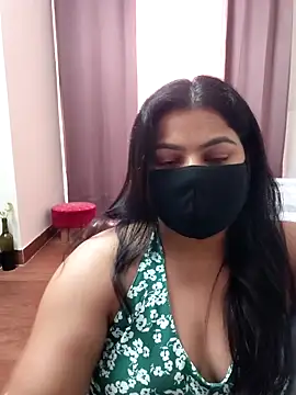 Snapshot of Aavya_007 chatting on 05/15/26, 04:10 Aavya 007 online show from 05/15/26, 04:10