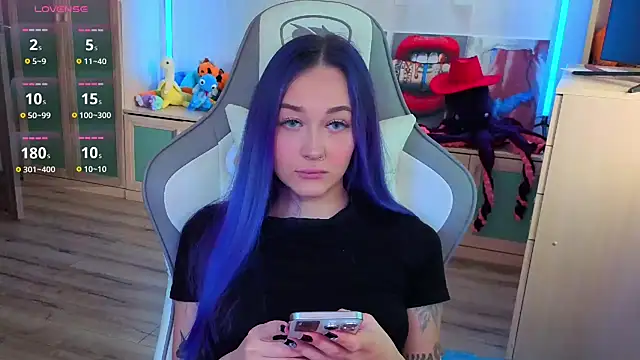 Im suka online show from 10/25/25, 04:22