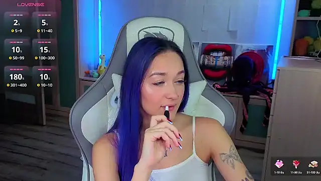 Im suka online show from 10/21/25, 03:39