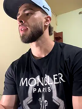 Snapshot of MaxDell chatting on 09/11/25, 11:16 MaxDell online show from 09/11/25, 11:16